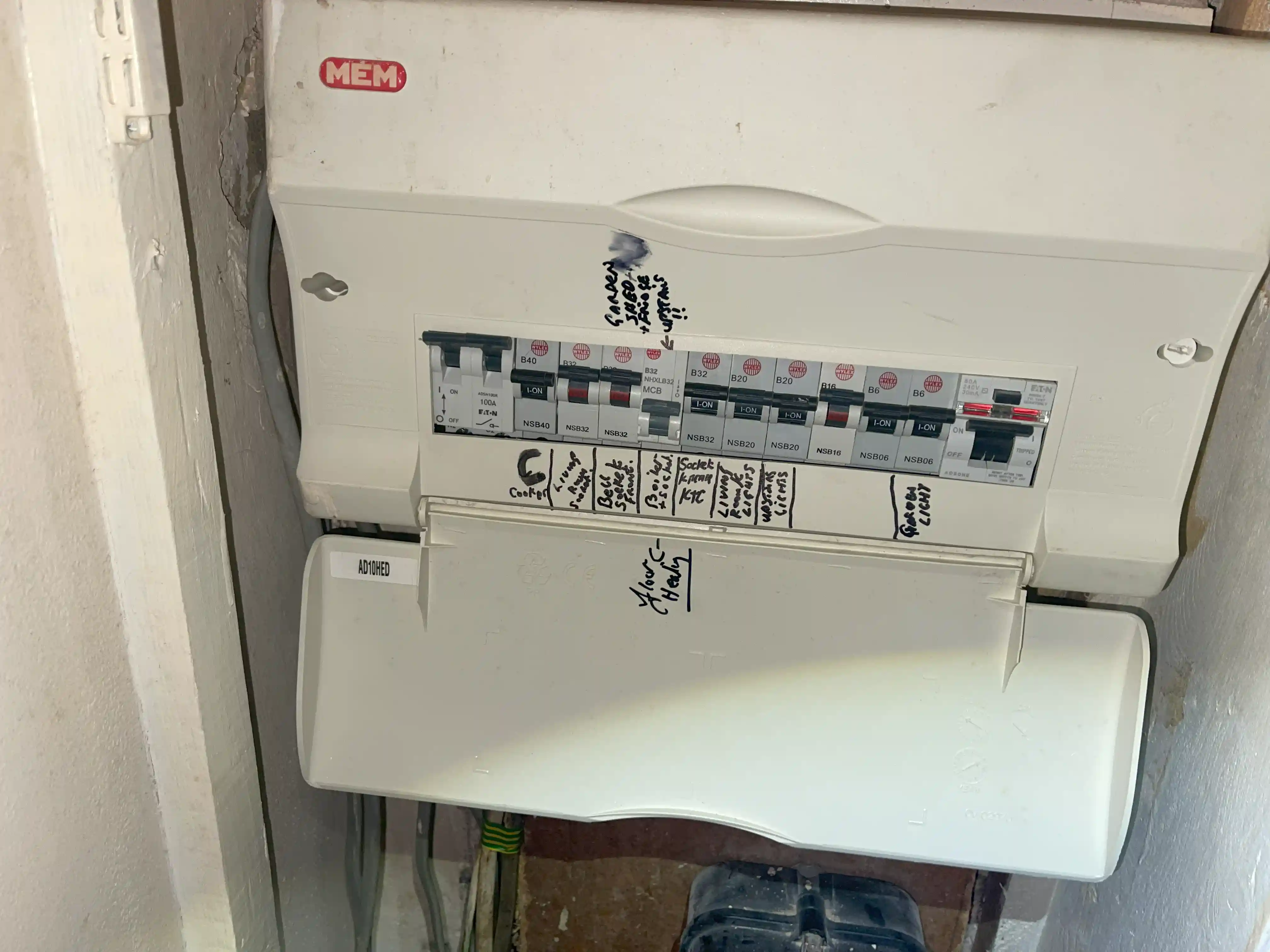 24 Hours Emergency Electrician near Hayes